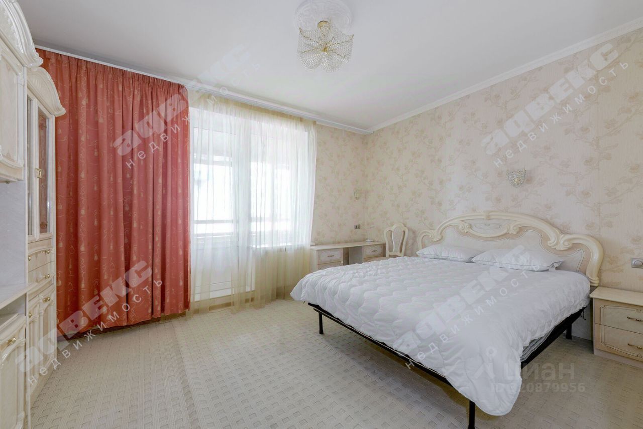 Продажа 2-комн квартиры на вторичном рынке улица Кораблестроителей, 32к3