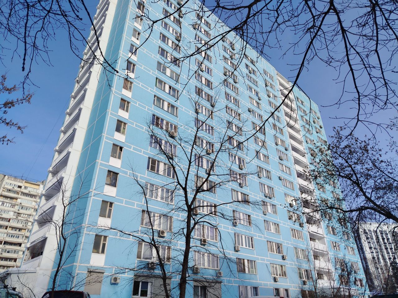 Продажа 2-комн квартиры на вторичном рынке Волочаевская улица, 18