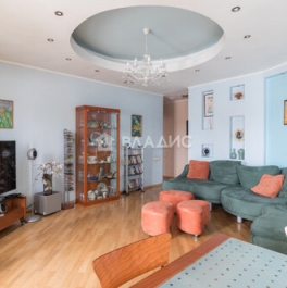 Продажа 4-комн квартиры на вторичном рынке улица Гиляровского,  д. 50