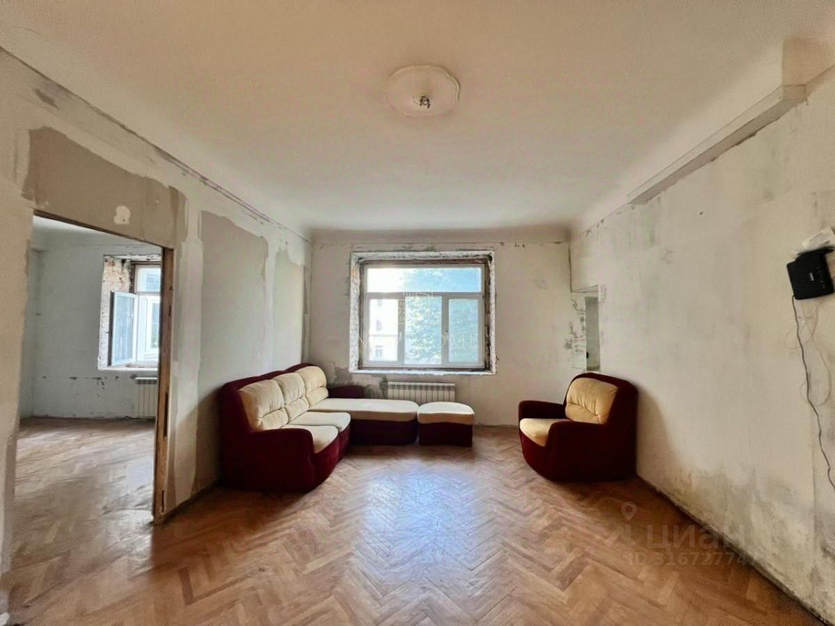 Продажа 3-комн квартиры на вторичном рынке улица Климашкина, 20