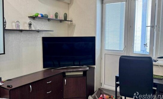 Продажа 1-комн квартиры на вторичном рынке ул Рождественская,  д. 19,  к. 1