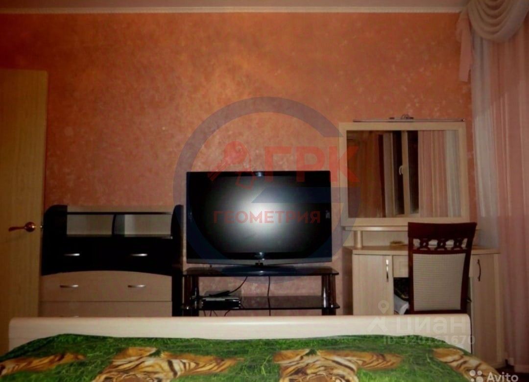 Продажа 3-комн квартиры на вторичном рынке Алма-Атинская улица, 2