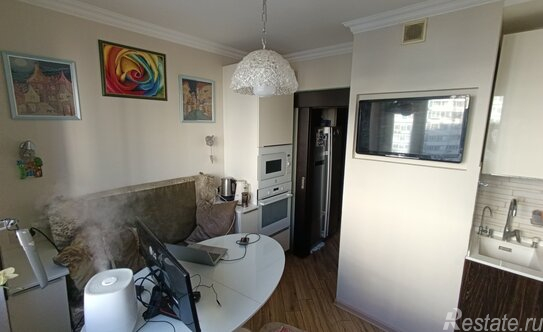 Продажа 3-комн квартиры на вторичном рынке ул Академика Челомея,  д. 4