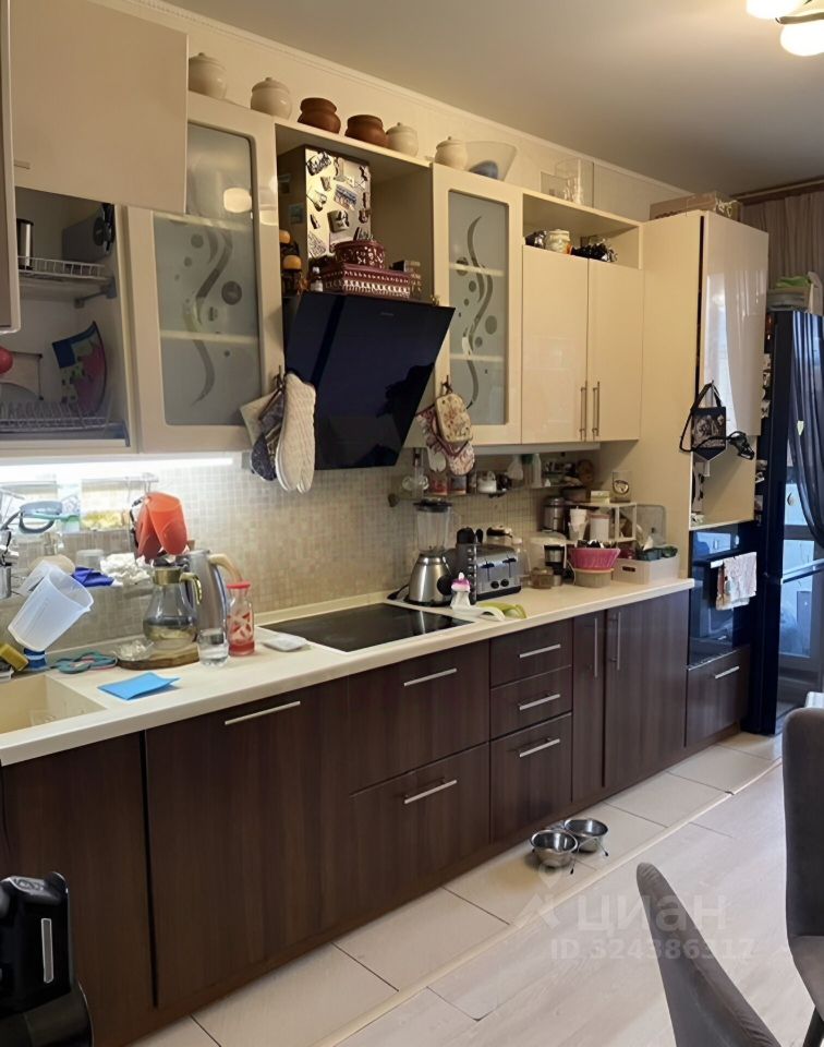 Продажа 2-комн квартиры на вторичном рынке улица Футбольная, 27