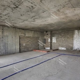 Продажа 4-комн квартиры на вторичном рынке Мосфильмовская улица,  д. 8