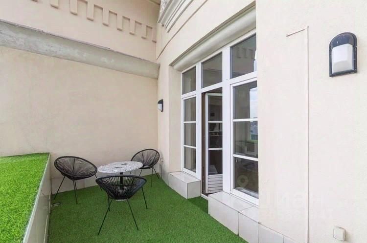 Продажа 4-комн квартиры на вторичном рынке Малая Бронная улица, 44