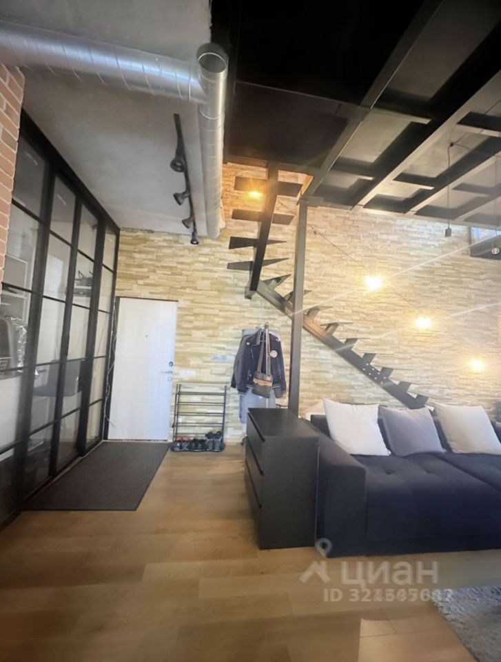 Продажа 3-комн квартиры на вторичном рынке с. Павловская Слобода, улица Изумрудная, 4к2