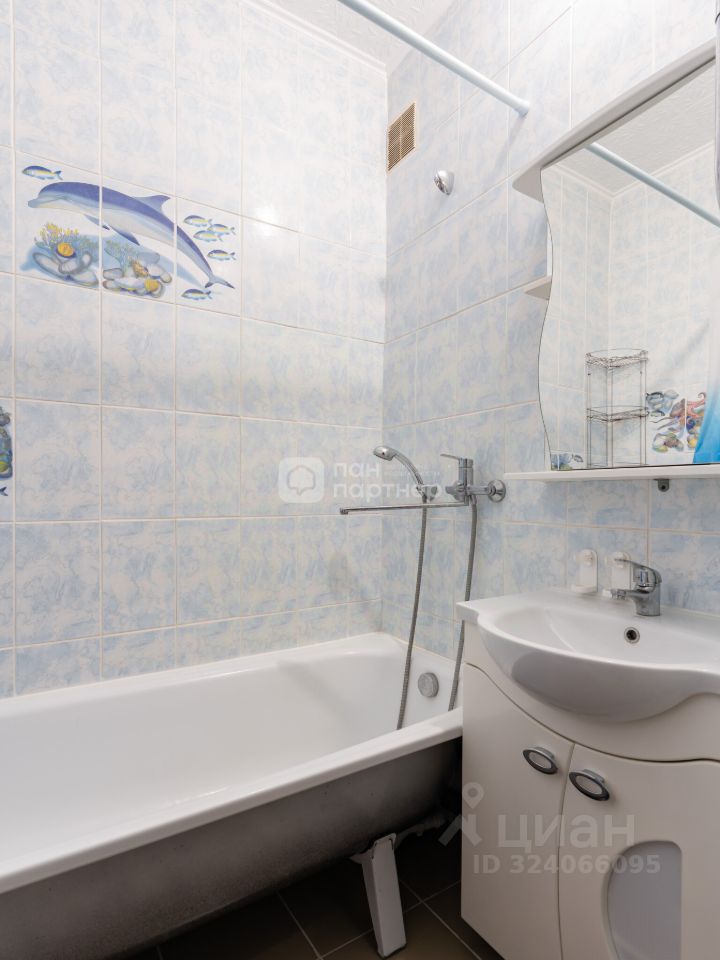 Продажа 1-комн квартиры на вторичном рынке Гатчина, улица Красных Военлетов, 4А