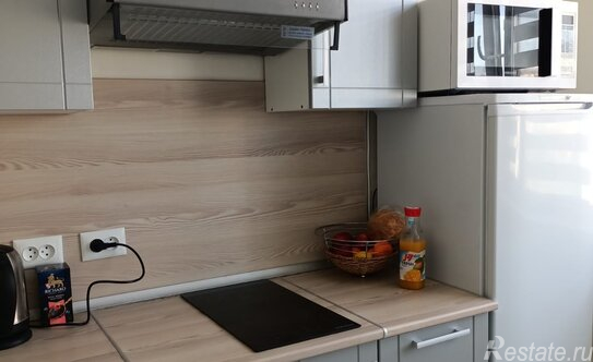 Продажа 2-комн квартиры на вторичном рынке улица Василия Петушкова,  д. 11