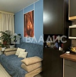 Продажа 1-комн квартиры на вторичном рынке улица Оптиков,  д. 51 к1