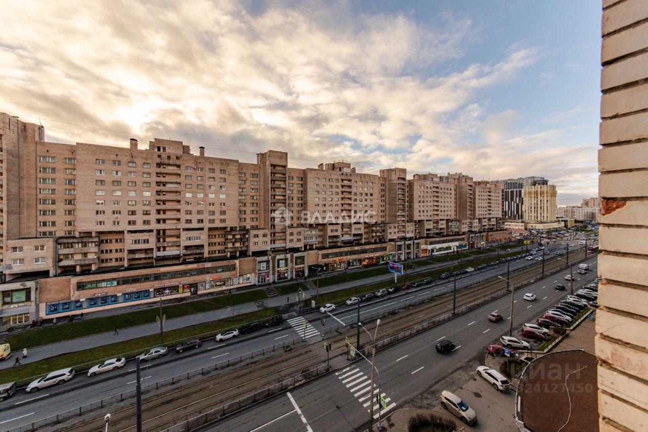 Продажа 3-комн квартиры на вторичном рынке проспект Просвещения, 84К1