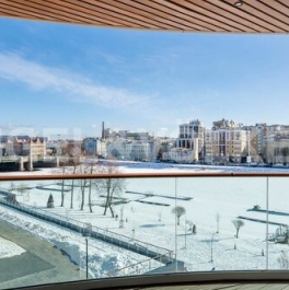 Продажа 3-комн квартиры на вторичном рынке Вязовая улица,  д. 8
