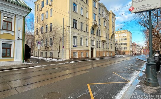 Продажа 4-комн квартиры на вторичном рынке Бауманская улица,  д. 28/25