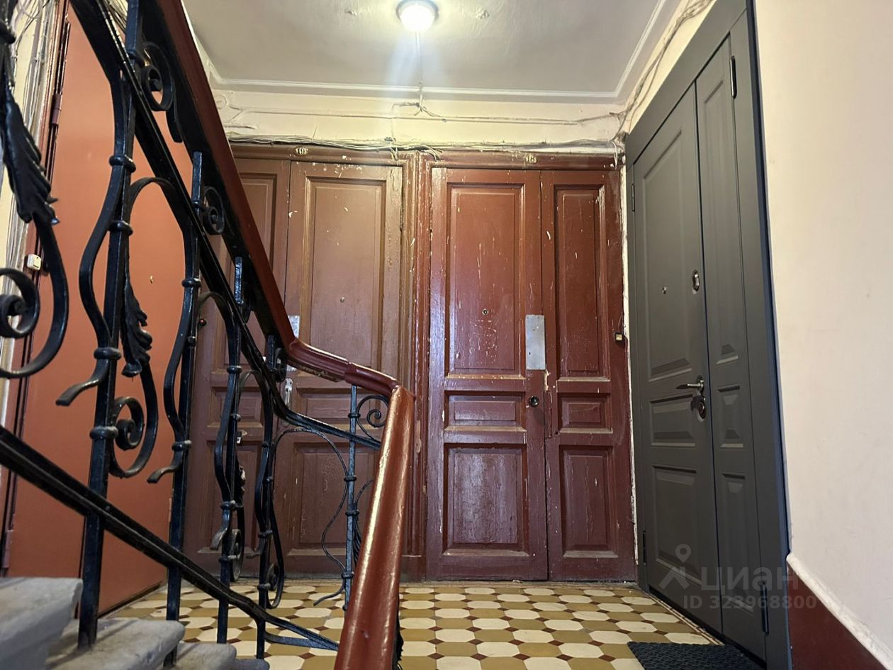 Продажа 4-комн квартиры на вторичном рынке улица Полозова, 11