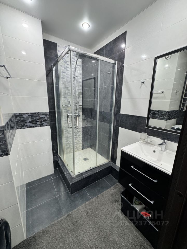 Продажа 2-комн квартиры на вторичном рынке Кудрово г., проспект Строителей, 20к1