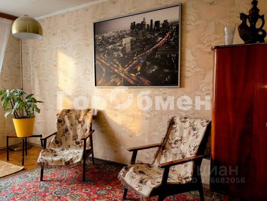 Продажа 3-комн квартиры на вторичном рынке улица Юных Ленинцев, 3