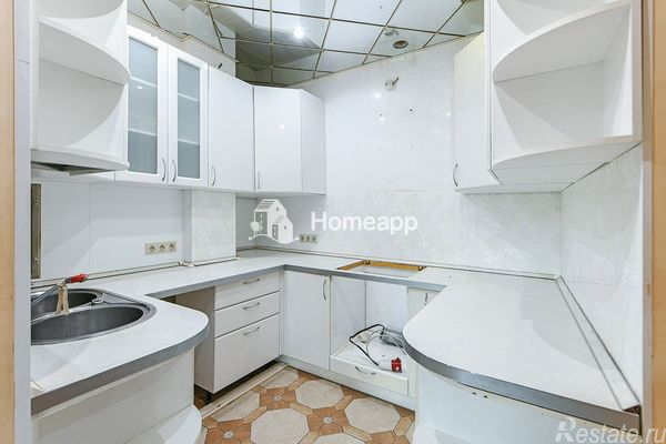 Продажа 2-комн квартиры на вторичном рынке Королев, Макаренко проезд,  д. 1