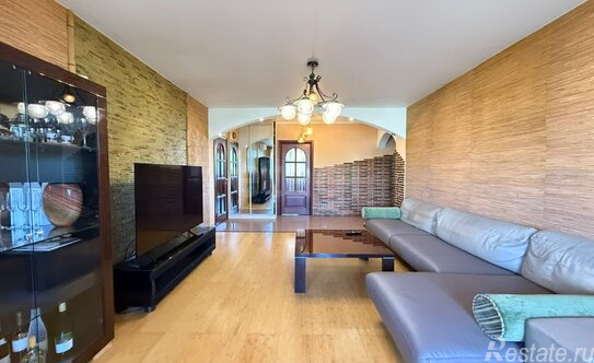 Продажа 4-комн квартиры на вторичном рынке Нижегородская ул,  д. 56А