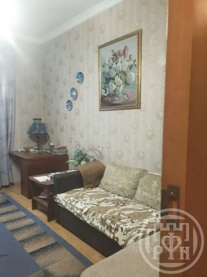 Продажа 2-комн квартиры на вторичном рынке пос. Стеклянный, 34