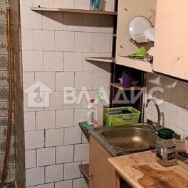 Продажа 2-комн квартиры на вторичном рынке улица Жака Дюкло,  д. 10