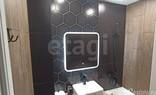 Продажа 1-комн квартиры на вторичном рынке Новоизмайловский проспект,  д. 51