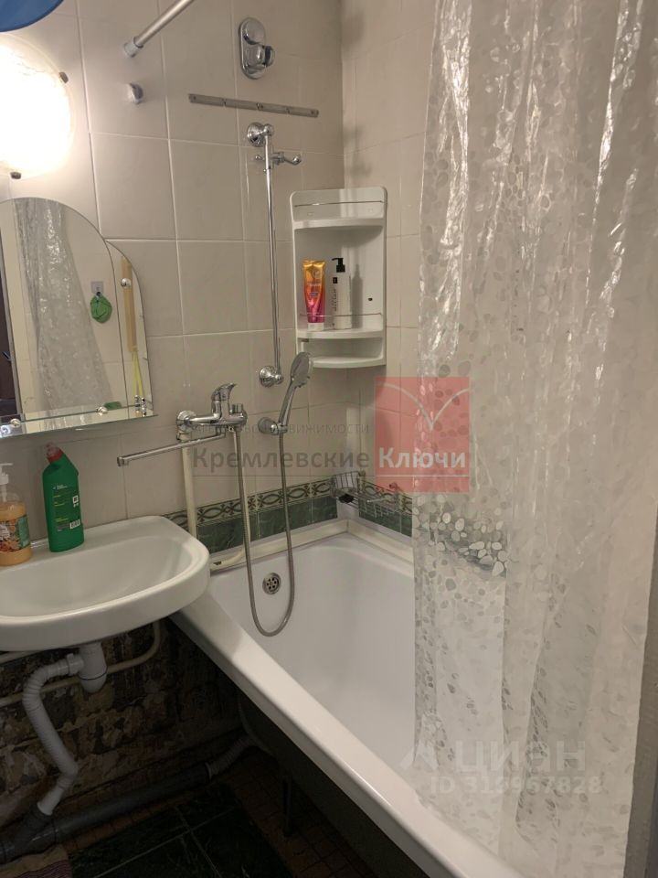 Продажа 2-комн квартиры на вторичном рынке Авиамоторная улица, 34К1