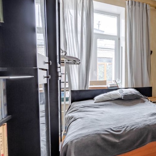 3-комн квартира улица Полозова, 19