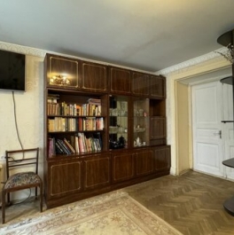 Продажа 5-комн квартиры на вторичном рынке ул Пушкинская,  д. 14