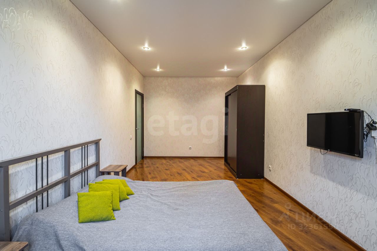 Продажа 2-комн квартиры на вторичном рынке проспект Просвещения, 99