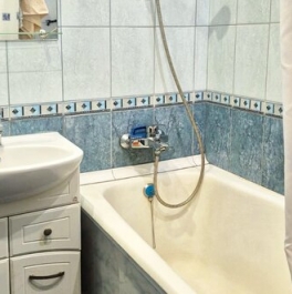 Продажа 2-комн квартиры на вторичном рынке Космонавтов пр-кт,  д. 48 к1