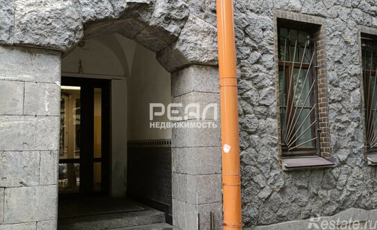 Продажа 3-комн квартиры на вторичном рынке Каменноостровский пр-кт,  д. 67