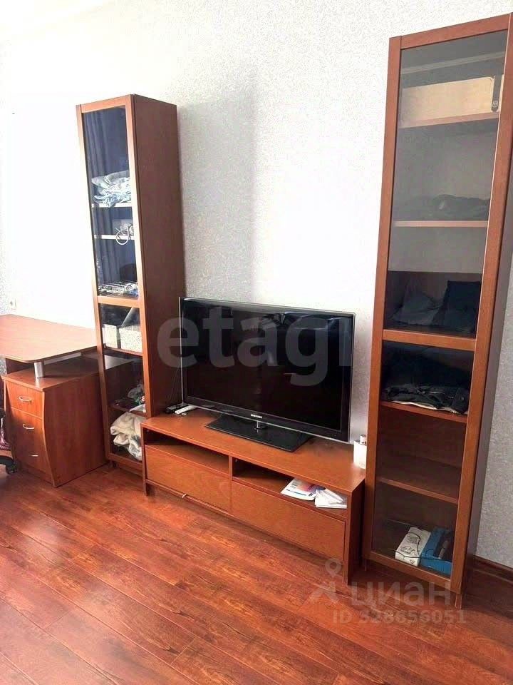 Продажа 2-комн квартиры на вторичном рынке улица Бутлерова,  д. 24