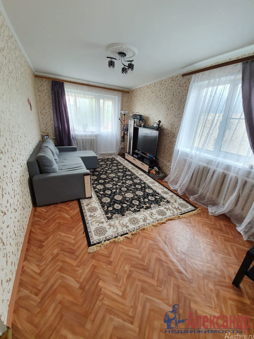Продажа 2-комн квартиры на вторичном рынке Выборг г., Гранитно-Карьерная ул. ,  д. 3