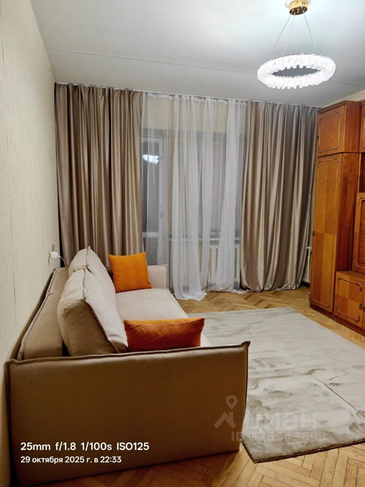 Продажа 1-комн квартиры на вторичном рынке улица Барболина, 4