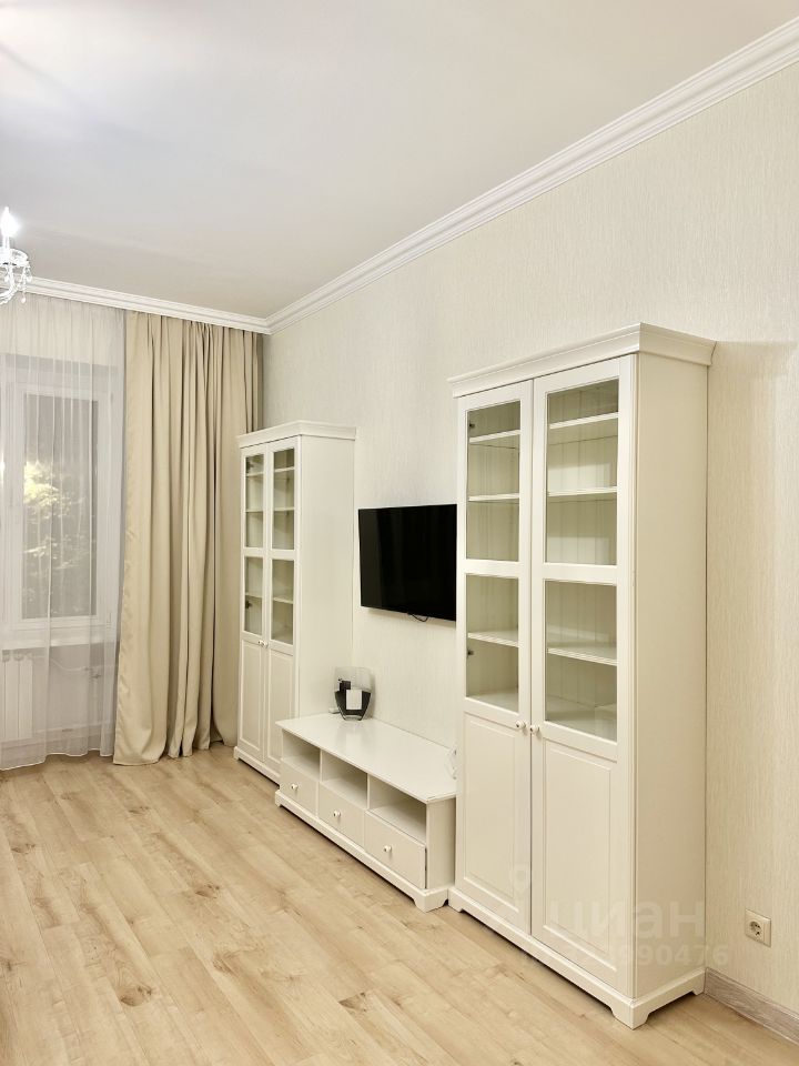 Аренда 2-комн квартиры на вторичном рынке Тверской бульвар, 3