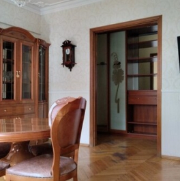 Продажа 3-комн квартиры на вторичном рынке ул Куусинена,  д. 17,  к. 2