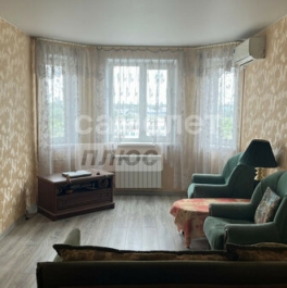 Продажа 2-комн квартиры на вторичном рынке улица Маршала Кожедуба,  д. 14