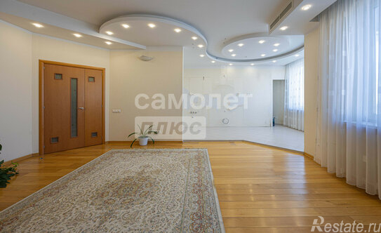 Продажа 4-комн квартиры на вторичном рынке улица Твардовского