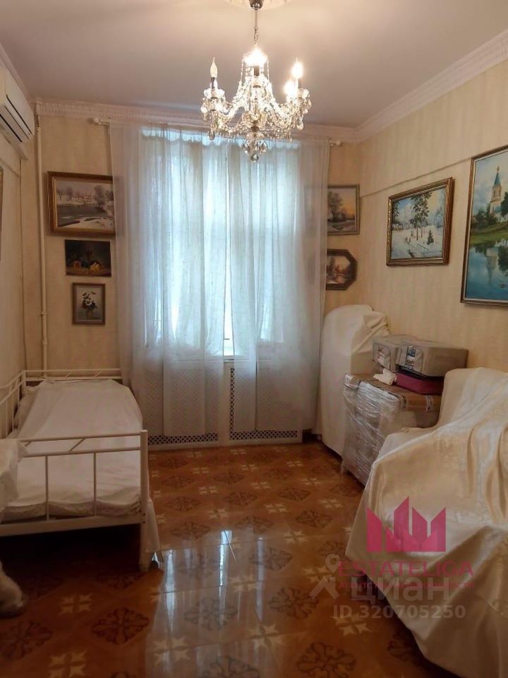 Продажа 2-комн квартиры на вторичном рынке переулок Пересветов, 7К1