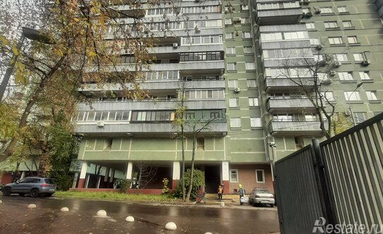 Продажа 2-комн квартиры на вторичном рынке Фестивальная ул,  д. 18