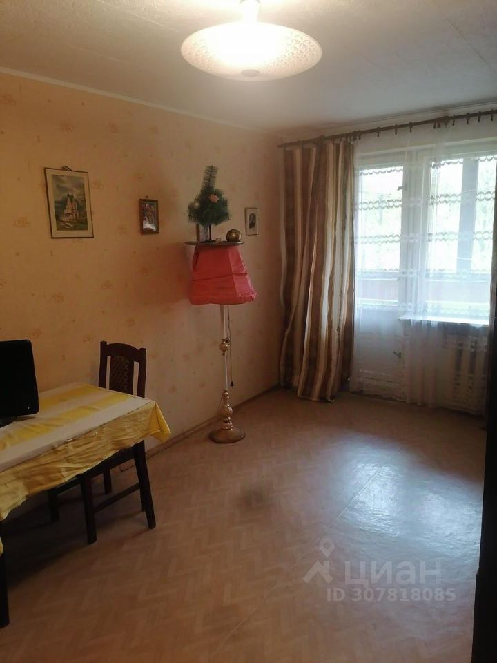 Продажа 2-комн квартиры на вторичном рынке Пушкин, Лесное тер., 7