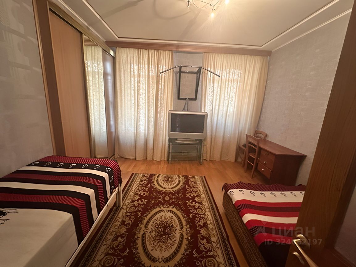 Продажа 3-комн квартиры на вторичном рынке 8-я Красноармейская улица, 9-11