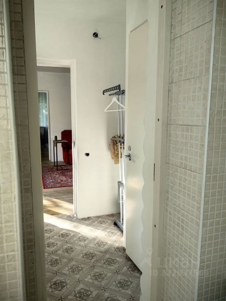 Продажа 2-комн квартиры на вторичном рынке пос. Ильичево, улица Парковая, 1