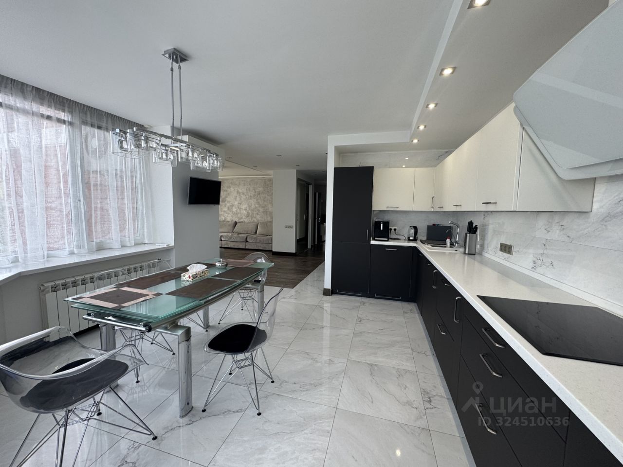 Продажа 3-комн квартиры на вторичном рынке улица Ирины Левченко,  д. 1