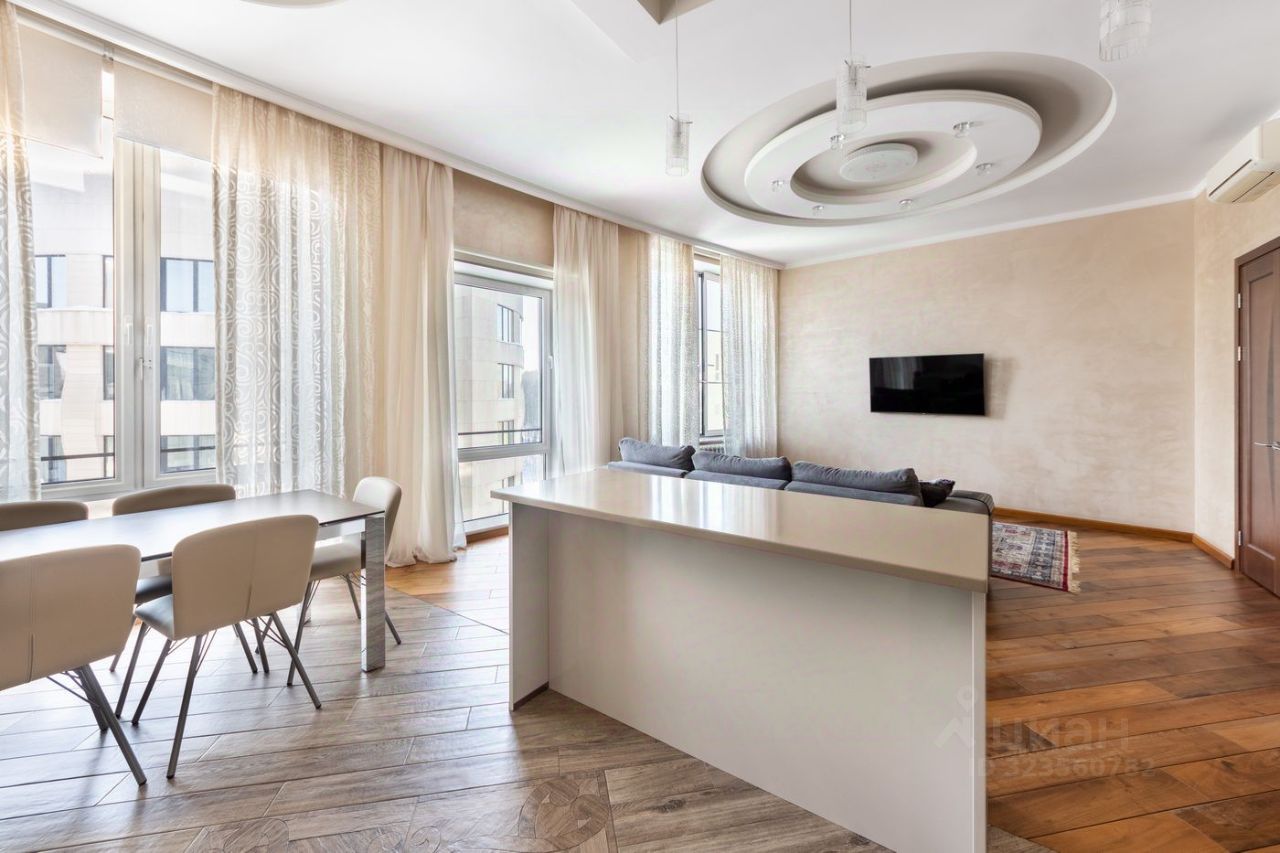 Продажа 4-комн квартиры на вторичном рынке Заречье пгт, улица Весенняя, 1с5