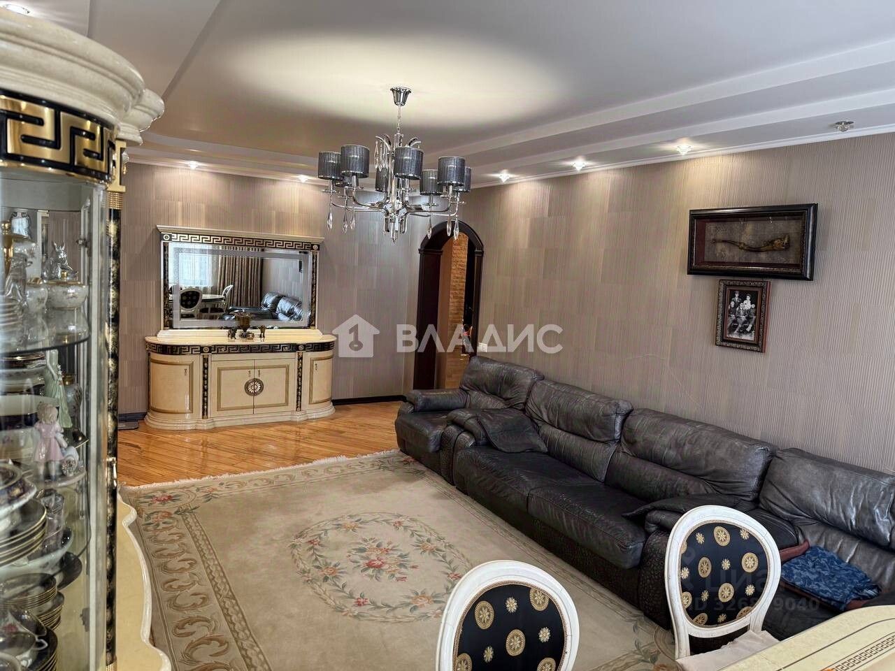 Продажа 3-комн квартиры на вторичном рынке Курганская улица, 3