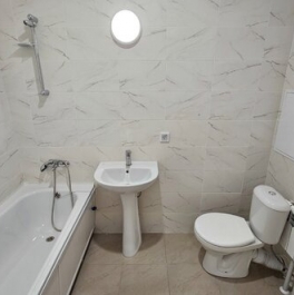 Продажа 2-комн квартиры на вторичном рынке Нововатутинская 1-я ул,  д. 1