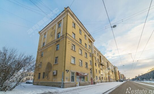 Продажа 3-комн квартиры на вторичном рынке улица Седова,  д. 80