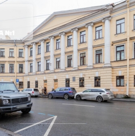 Продажа 4-комн квартиры на вторичном рынке Казанская улица,  д. 9