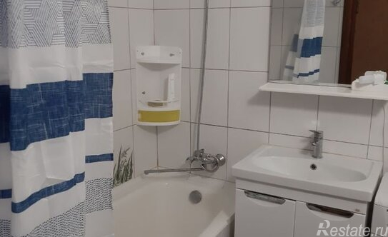 Аренда 2-комн квартиры на вторичном рынке ул Дегунинская,  д. 3,  к. 2